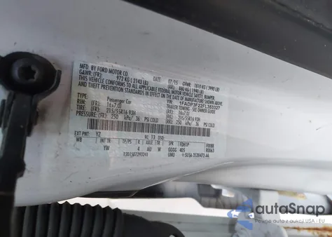 2015 Ford Focus Se z USA, uszkodzony, nr VIN 1FADP3F22FL353327